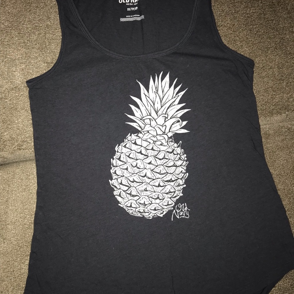 Old navy pineapple tank top